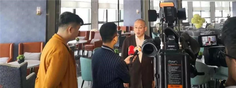 On Hunan TV news and Hunan ETV